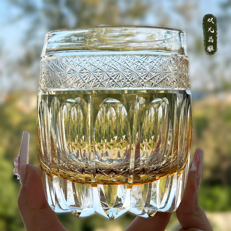 Wine barrel with crystal glass, high-end water glass, whiskey glass, fashionable Western style