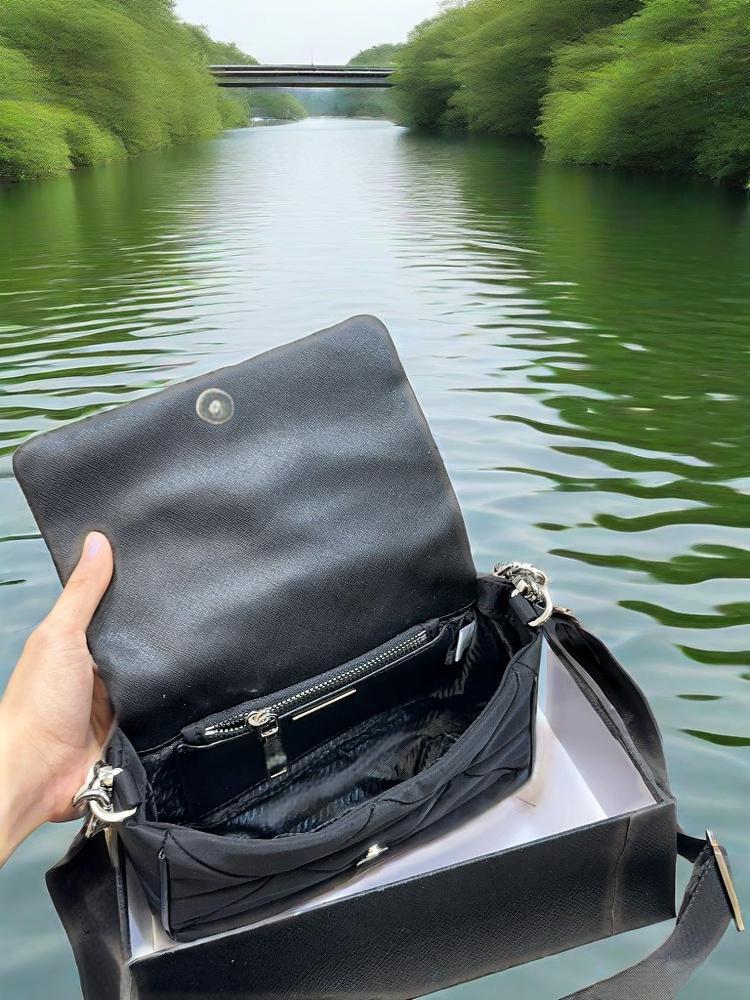 New Oxford cloth bag, portable chain bag, diagonal small square bag, diamond grid bag, waterproof nylon bag, crossbody bag