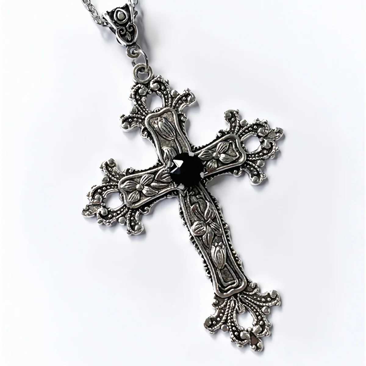 Y2K Punk Crystal Big Cross Pendant Necklaces for Women Men Gothic Irregular Cross Clavicle Chain Necklaces Aesthetic Jewelry M250625