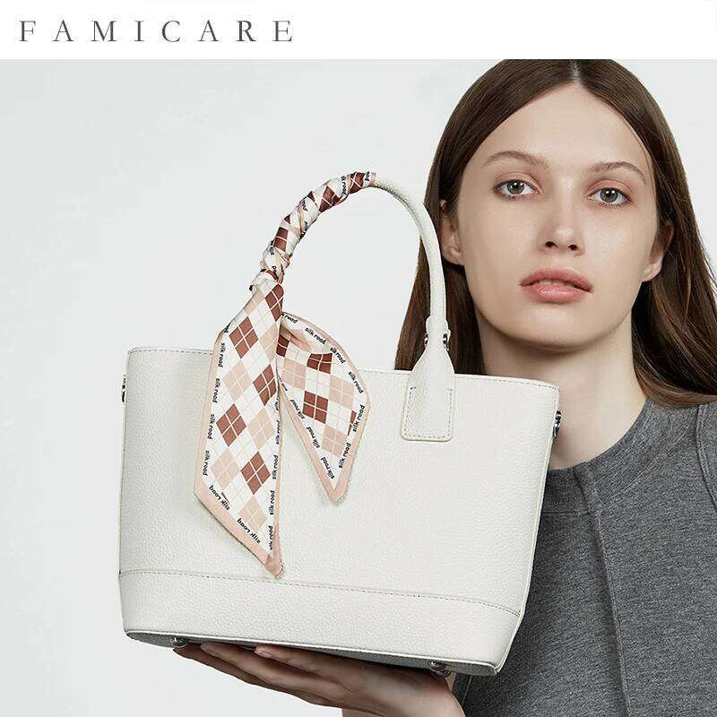 Luxurious Design Bags 2025 New Women's Large Capacity Handbag Girls Premium Vegetable Basket Design Crossbody Ladies Fashion Commuting Shoulder B