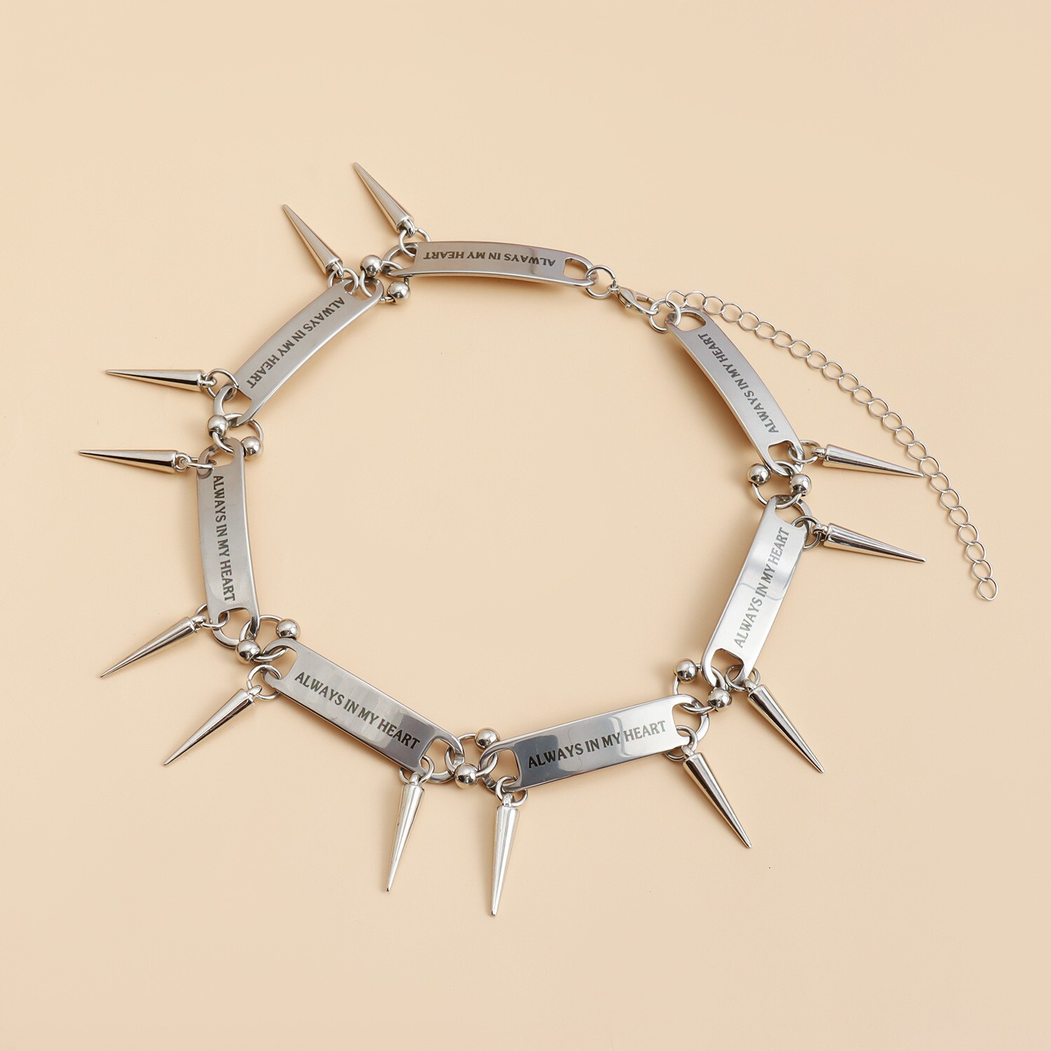 Jewelry Heavy Metal Personality Minimalist Rivet Punk Style Exquisite Hot Girl Choker Necklace Jewelry for Women