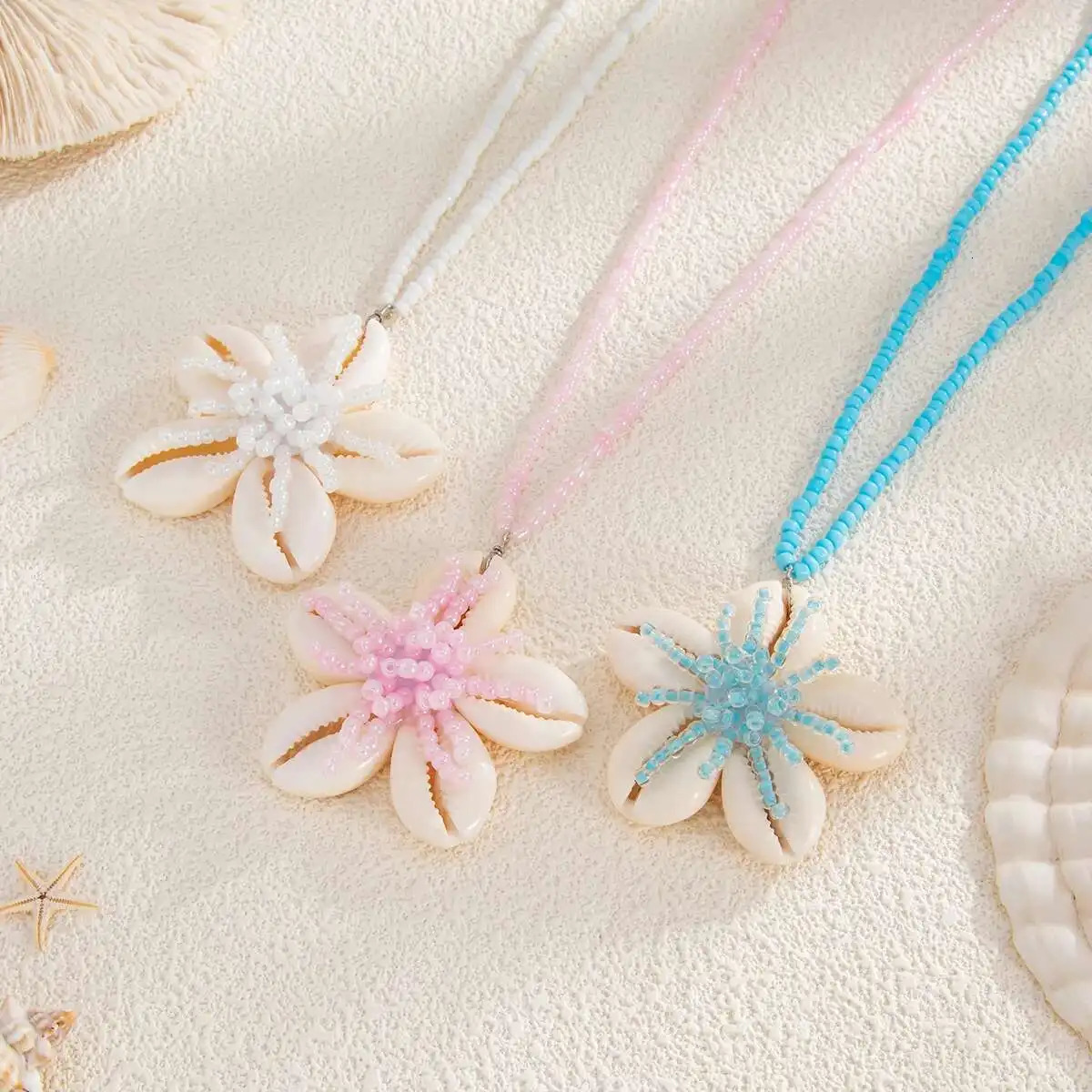 KunJoe 3 Colors Boho Scallop Flower Pendant Necklace for Women Aesthetic Acrylic Seed Beads Choker Summer Beach Neck Jewelry Y2K 250625