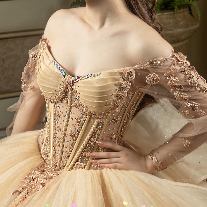 Champagne Shiny Quinceanera Dresses Ball Gown Off The Shoulder Applique Lace Beads Bow Tull Corset Sweet 16 Dress Vestidos 15 Anos
