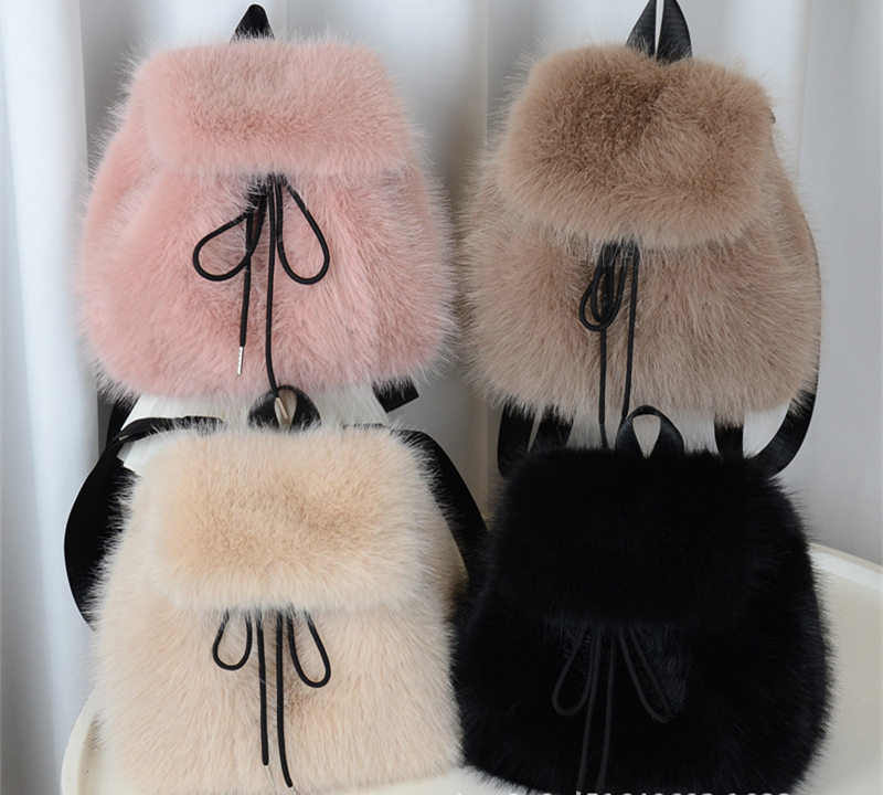hot free shipping Backpack Style 2025 new fashionable luxury bag crossbody bag Autumn Winter Imitation fur plush bag for womens black pink