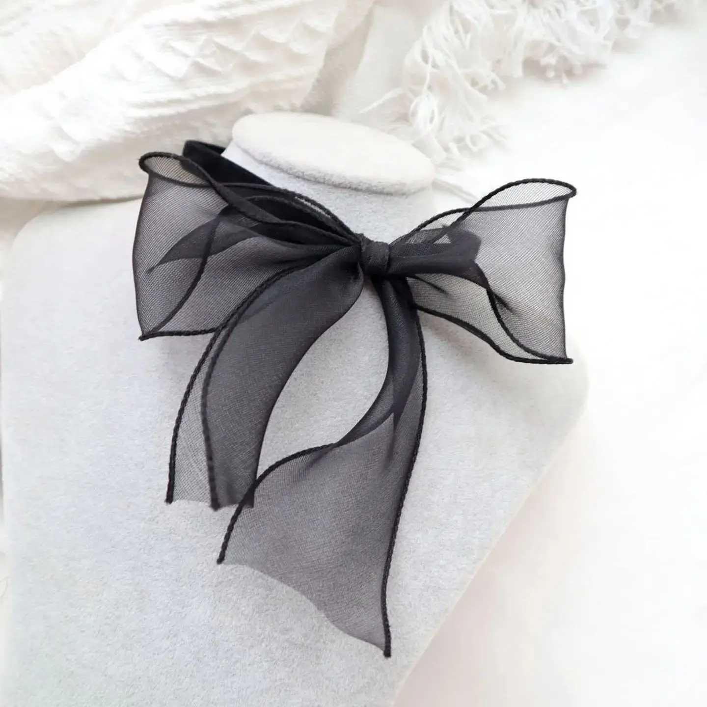 Exquisite Imitation Pearl Choker Necklace Fashionable Bow Tie Lace Up Velvet Necklace Personality Simple Jewelry For Women V250625