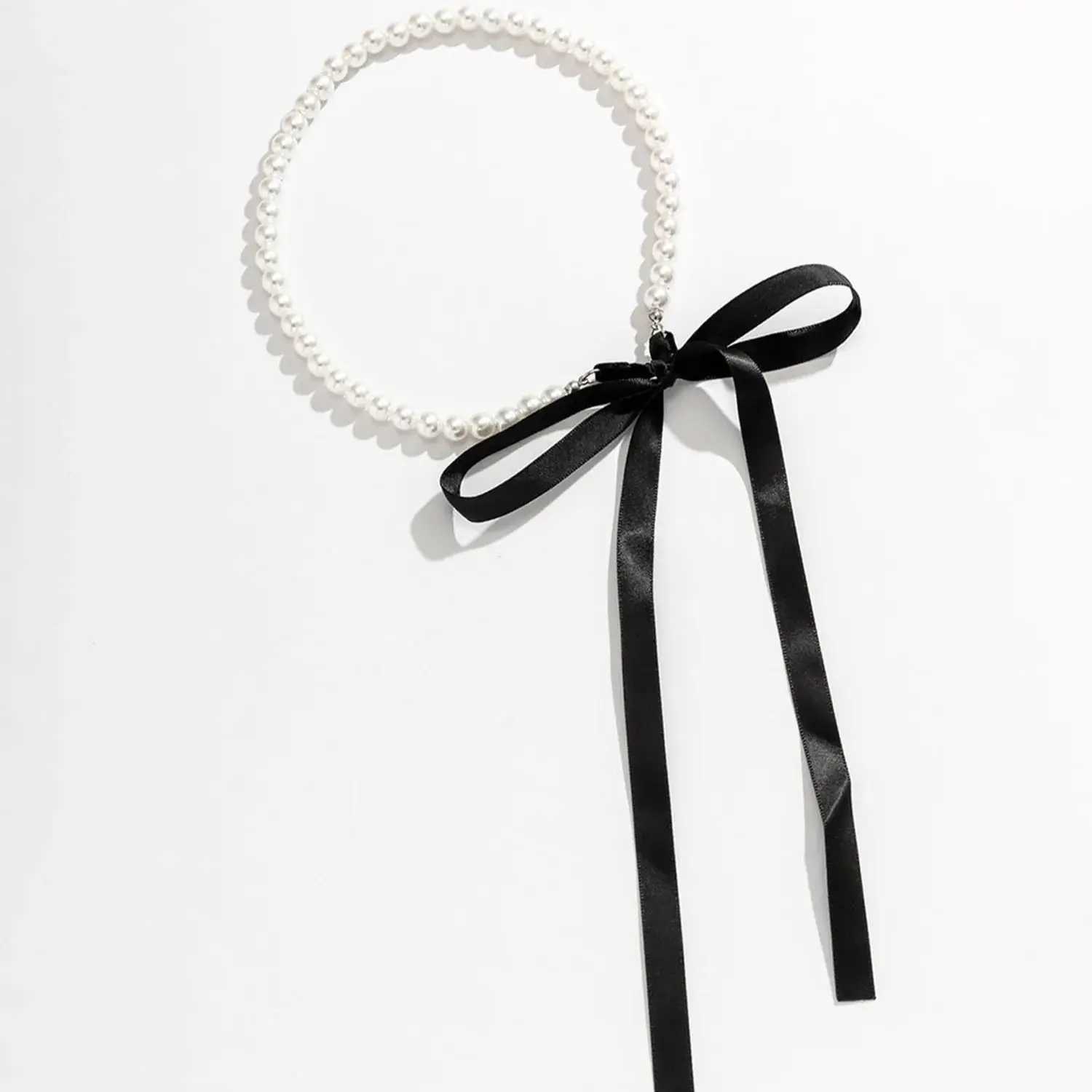 Exquisite Imitation Pearl Choker Necklace Fashionable Bow Tie Lace Up Velvet Necklace Personality Simple Jewelry For Women V250625