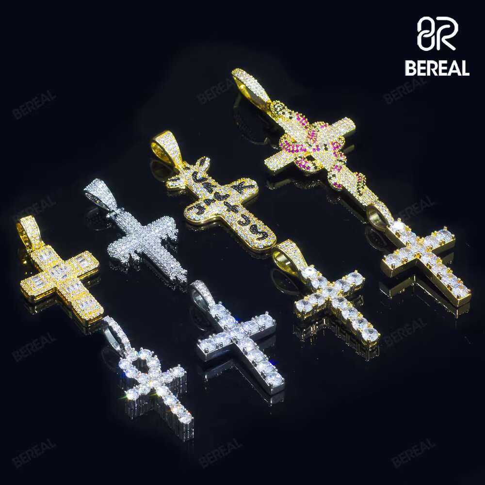 Factory Wholesale Price Custom VVS Moissanite Iced Out 925 Silver 18K Gold Plated Pendant Necklace Cross Jesus Fine Jewelry Men