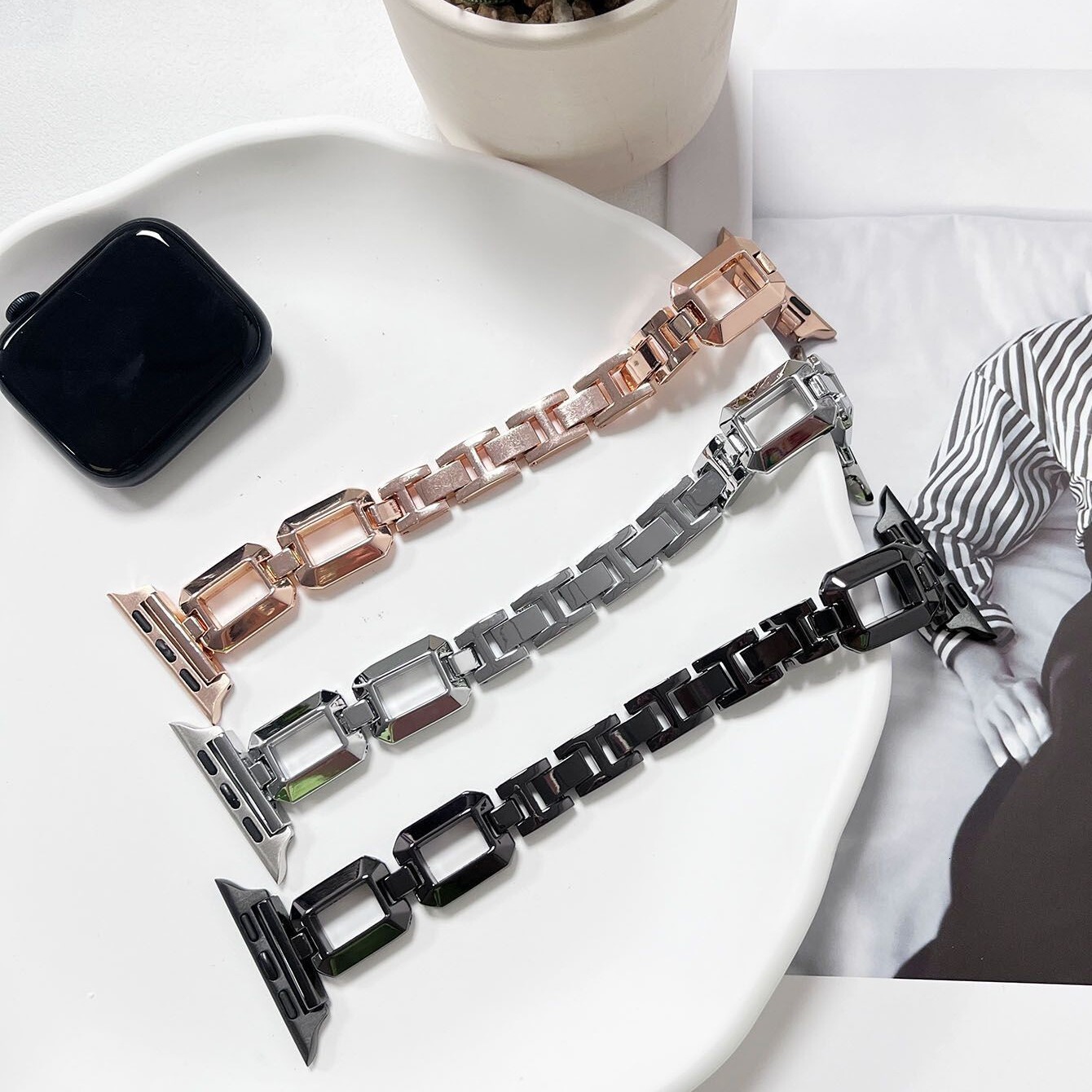 Luxury Fashion Chic Style Square Perfume Bottle Metal Watch Strap for Apple iWatch