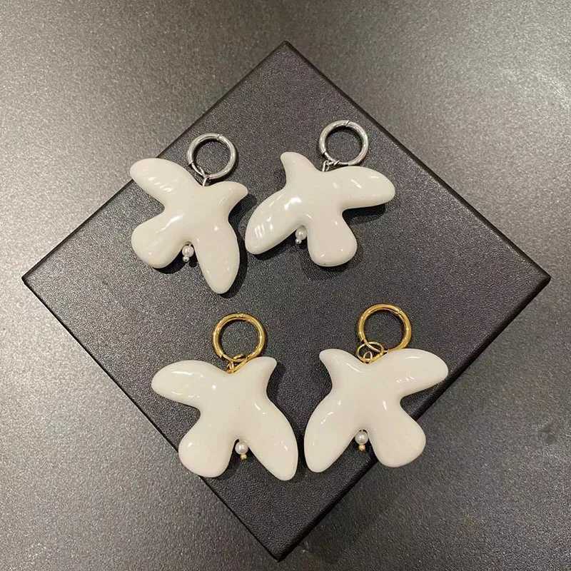 New Fashion White Peace Dove Pendant Necklace for Women Vintage Metal Geometric Round Ear Hoop Jewelry Girls Gift V250625