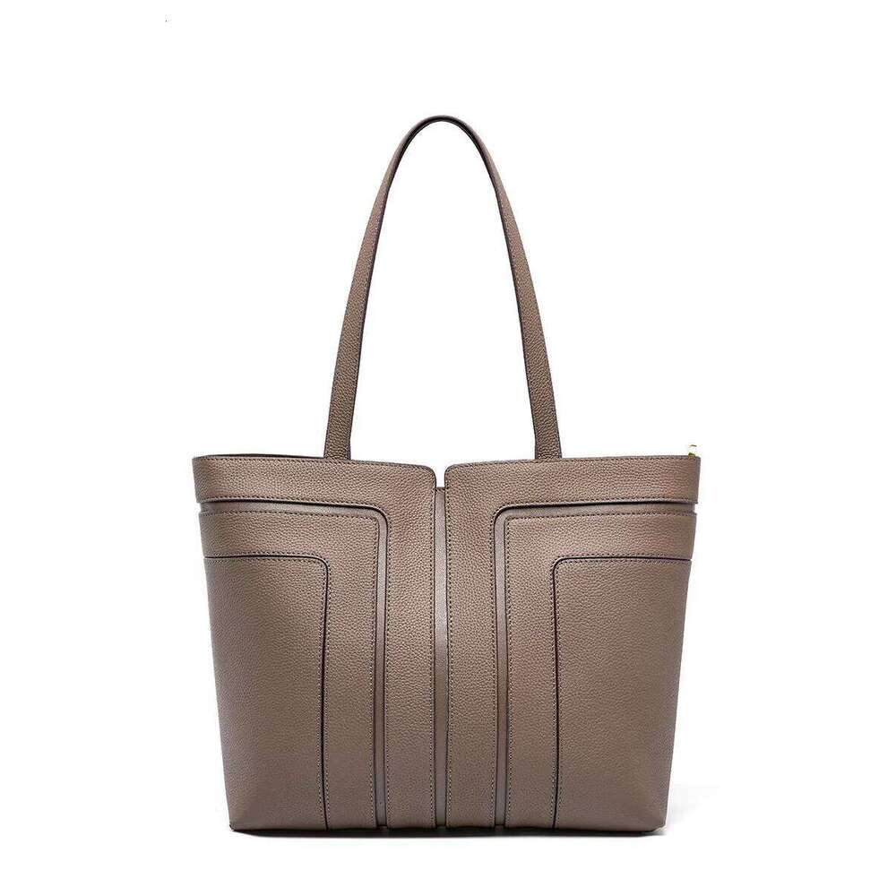 Luxurious Design Bags Genuine Leather Tote 2023 Bucket Niche Design Versatile Commuting Large Capacity Single Shoulder Crossbody Bag