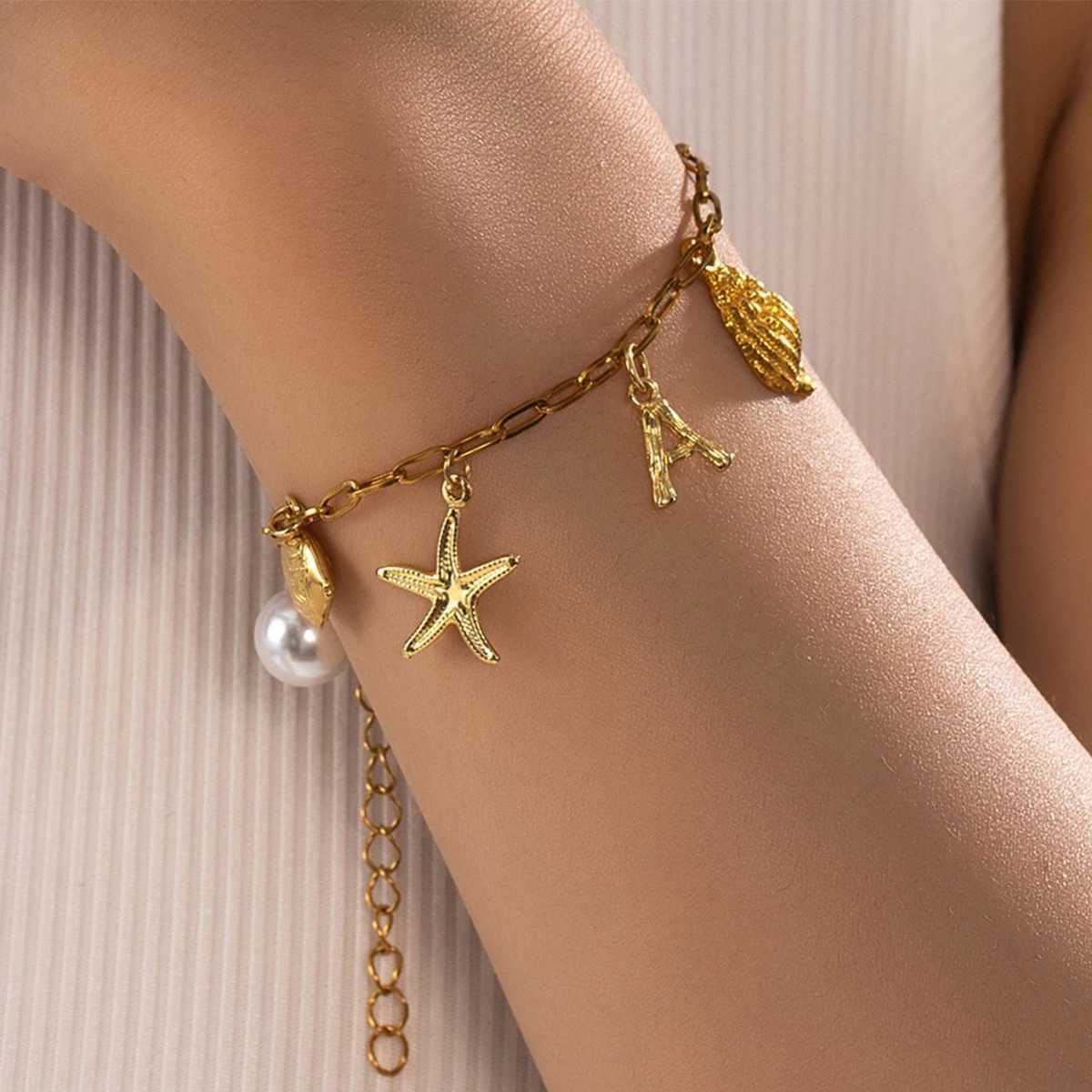 Catuni Summer Beach Initials Charm Astness Bracelet Trendy Starfish Conch Shell Pendants Hand Chain Jewelry Gift for Women X250625