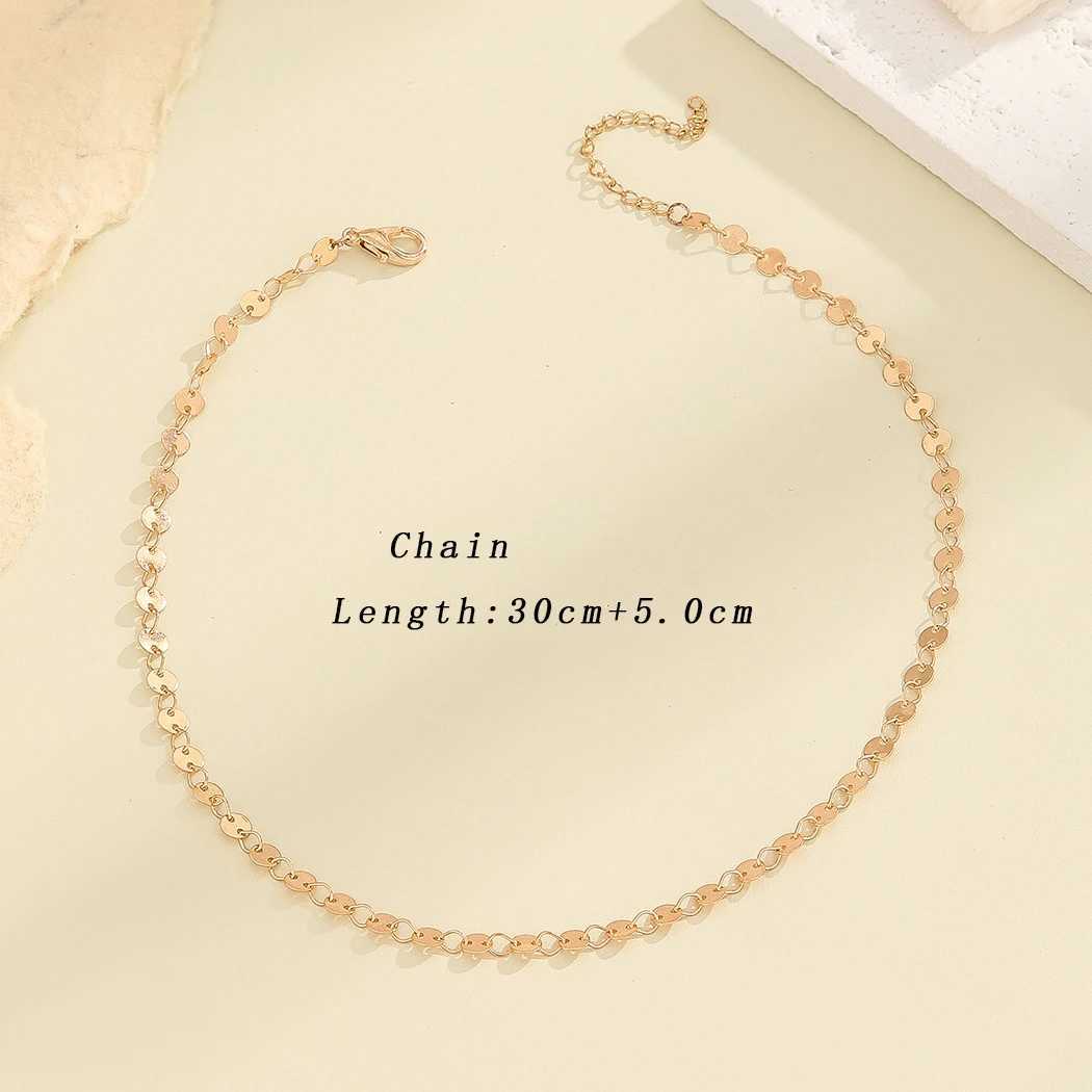 Golden Chain Chokers Necklaces for Women Small Round Metal Sequin Necklace Trendy Summer Bohemian Beach Clavicle Collar Jewelry V250625