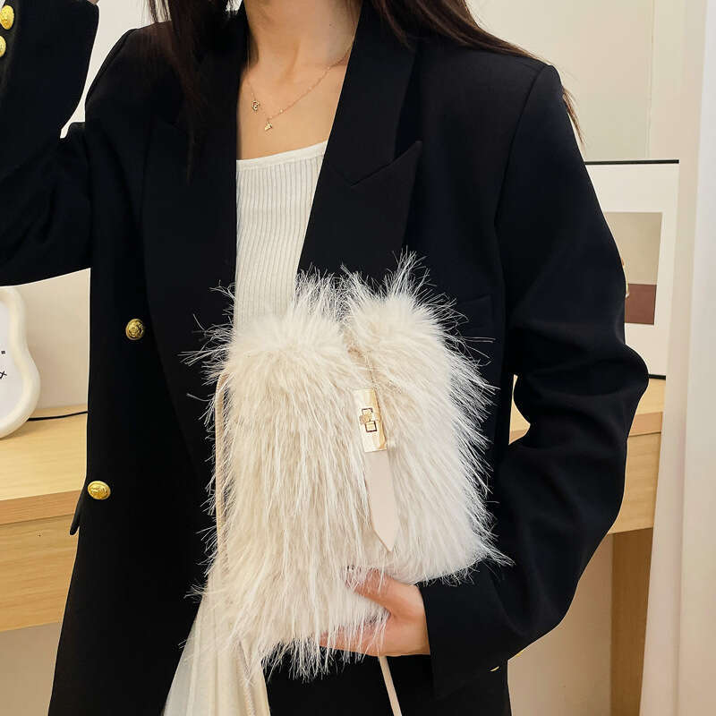 Long Hair Creative New Phone for Women, Autumn Winter Fashionable Plush Small Square Bag, Unique Versatile Shoulder and Crossbody Bag