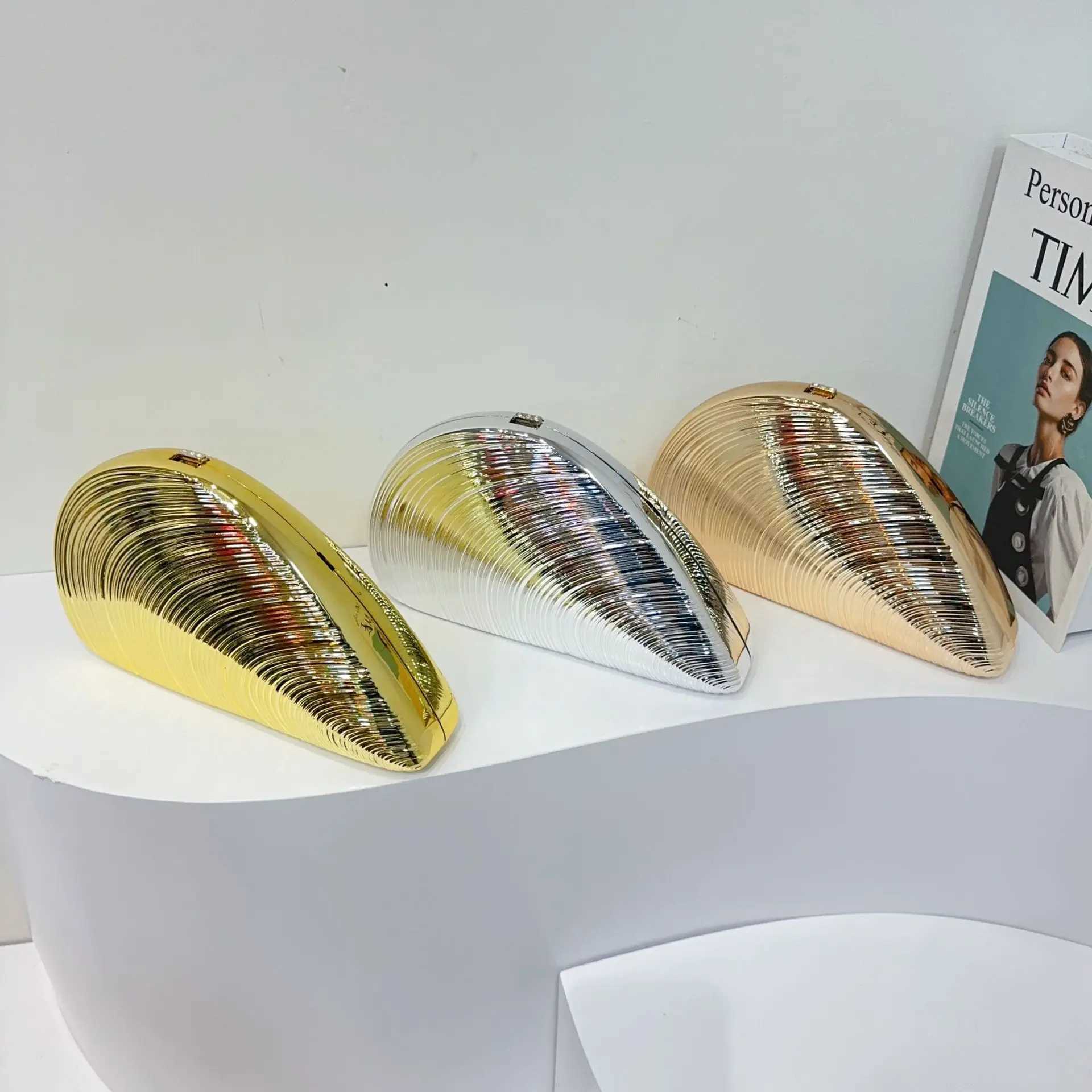 Golden SiLVer Metal Large Shell Acrylic Bag New Banquet Party Hand All-Inclusive Womens Shoulder Crossbody Evening Bags M250625