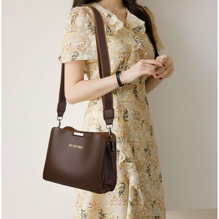 womens new style highend fashion versatile light luxury practical handbag shoulder commuter crossbody bag