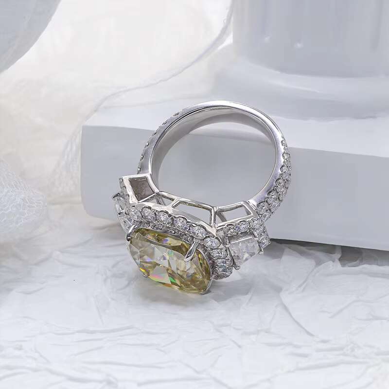 Paston Customized Iced Out 10k 14k Big Size 10ct Original Yellow Cushion Vvs Moissanite Diamond Luxury Ring for Wedding Daily
