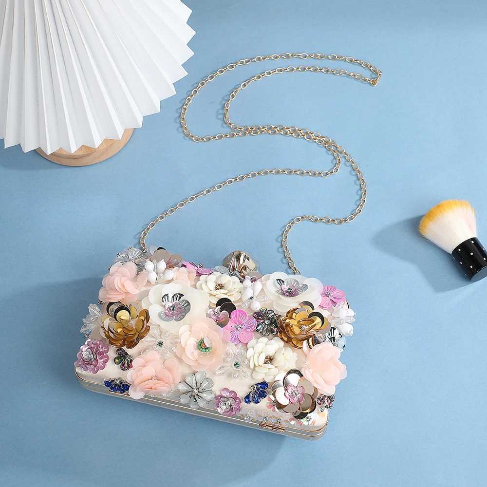 Flower Shape Ladies Evening Bag Diamond Handbags Women Banquet Dinner Clutch Bag Chain Small Square Bag M250625