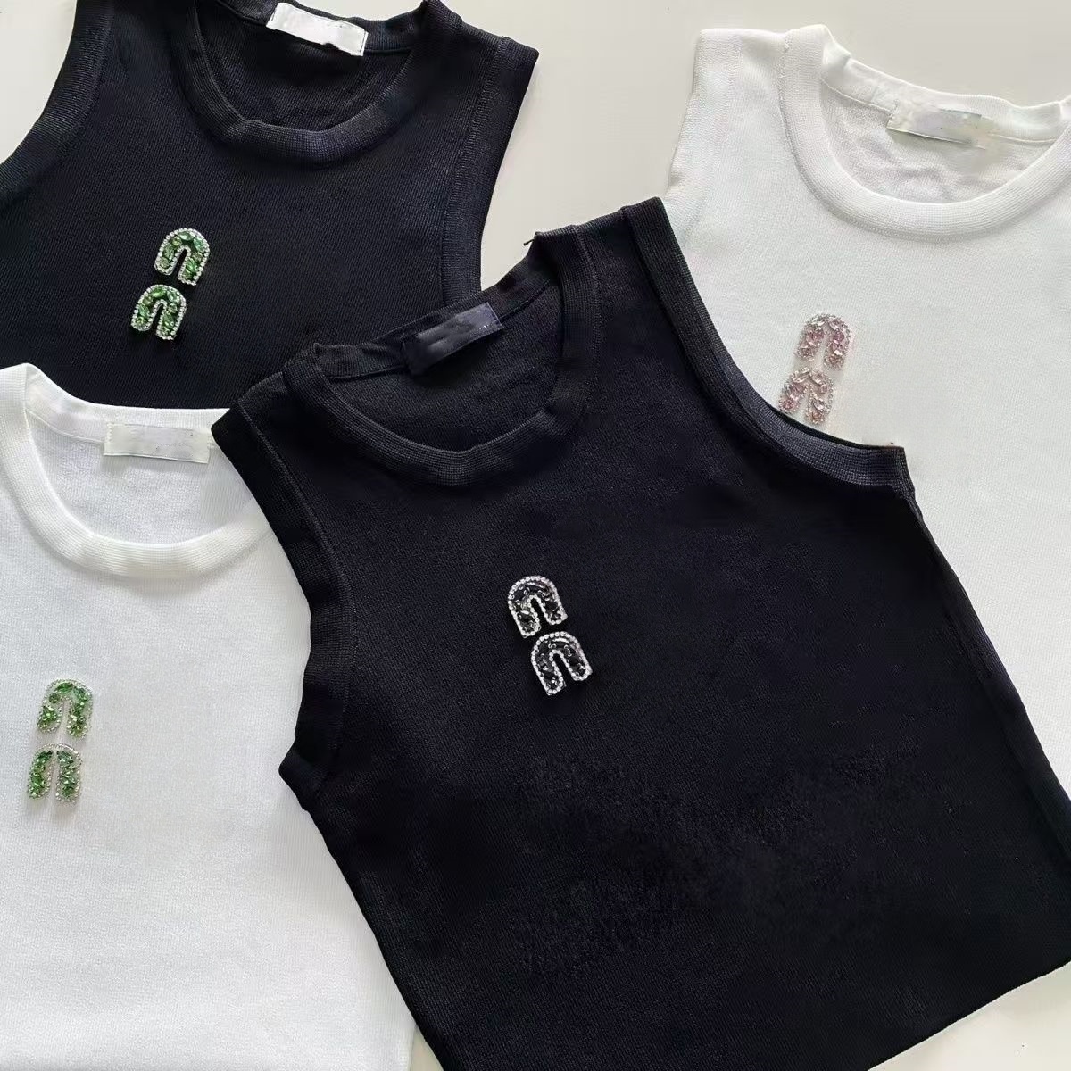 Tank Top tshirt Designer Embroidery BeadingTops Women Tops Croptop Vest Summer Slim Sleeveless Breathable Knitted Pure Cotton Pullover Womens Sport Tops