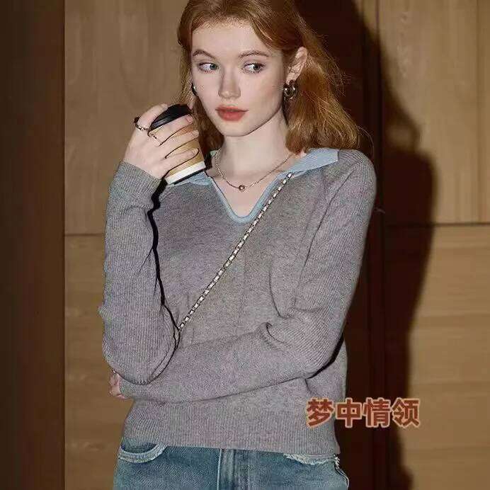 Kuhn's long-sleeved knitted sweater women's clothing winter 2024 new temperament commuter V-neck top