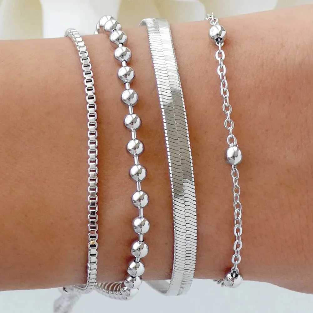 Vintage Irregular Imitation Pearl Bracelet For Women Fashion Golden Pendant Bracelet Fashion Girls Sweet Jewelry X250625