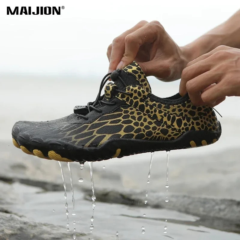 Water Shoes for Men Women Outdoor Beach Aqua Hiking Sneakers Quick-Dry Aqua Socks Pool Shoes for Surf Yoga Water Aerobics 250624