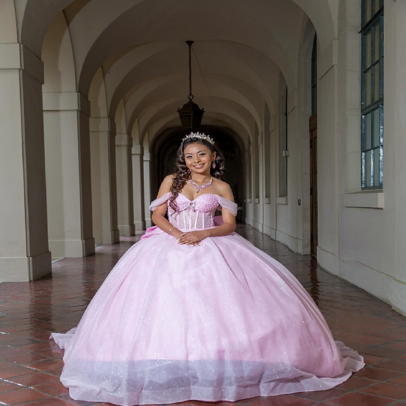 Elegant Pink Quinceanera Dress 2025 Shiny Beaded Ball Gown Vestido De Debutante 15 anos Quinceaneras Princess Birthay Sweet 16 Dress robes de soiree