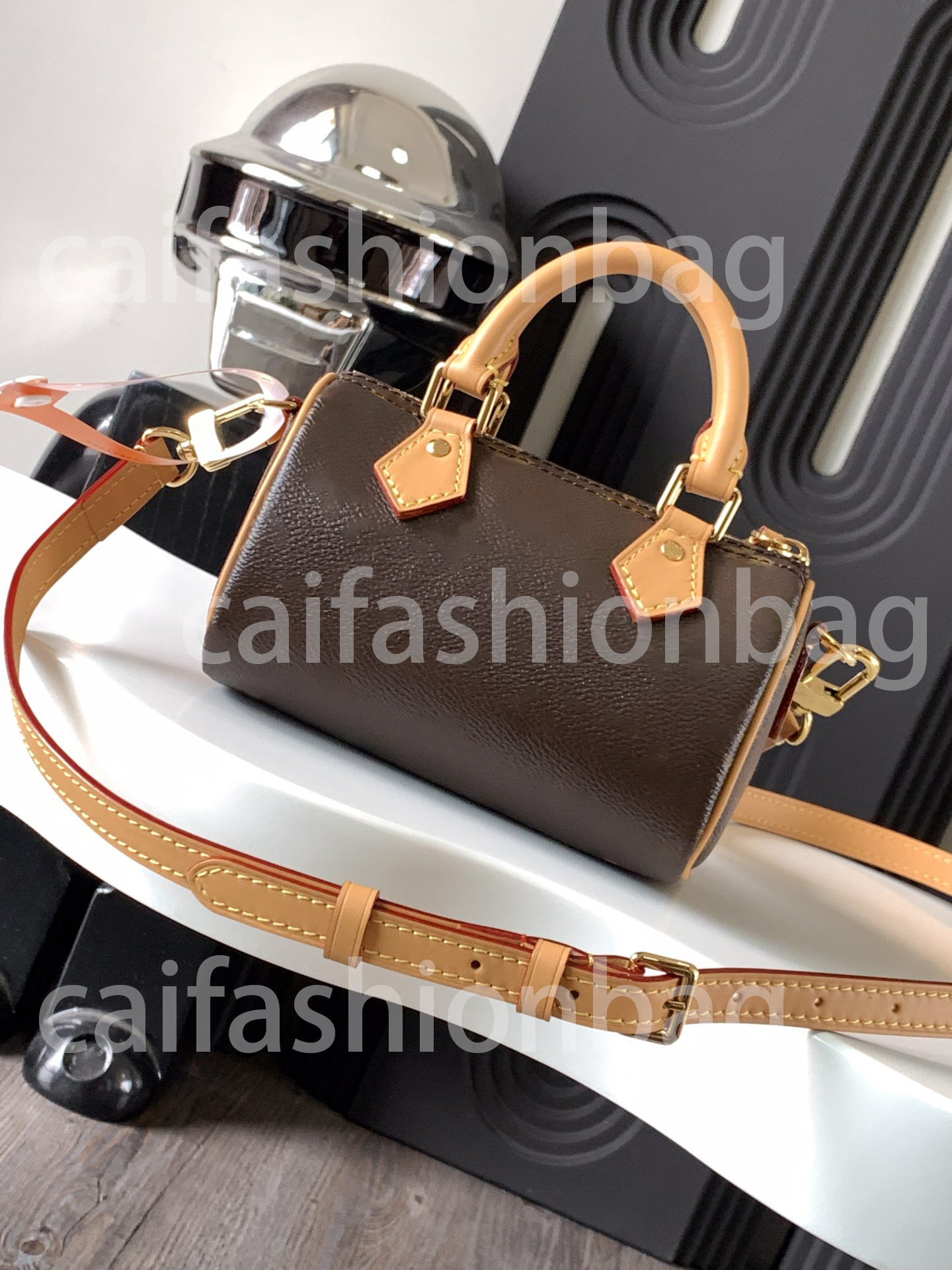 10A high-quality fabric designer bag, pillow bag, women's shopping handbag, leather crossbody bag, single shoulder strap, women's printed leather bag 81085