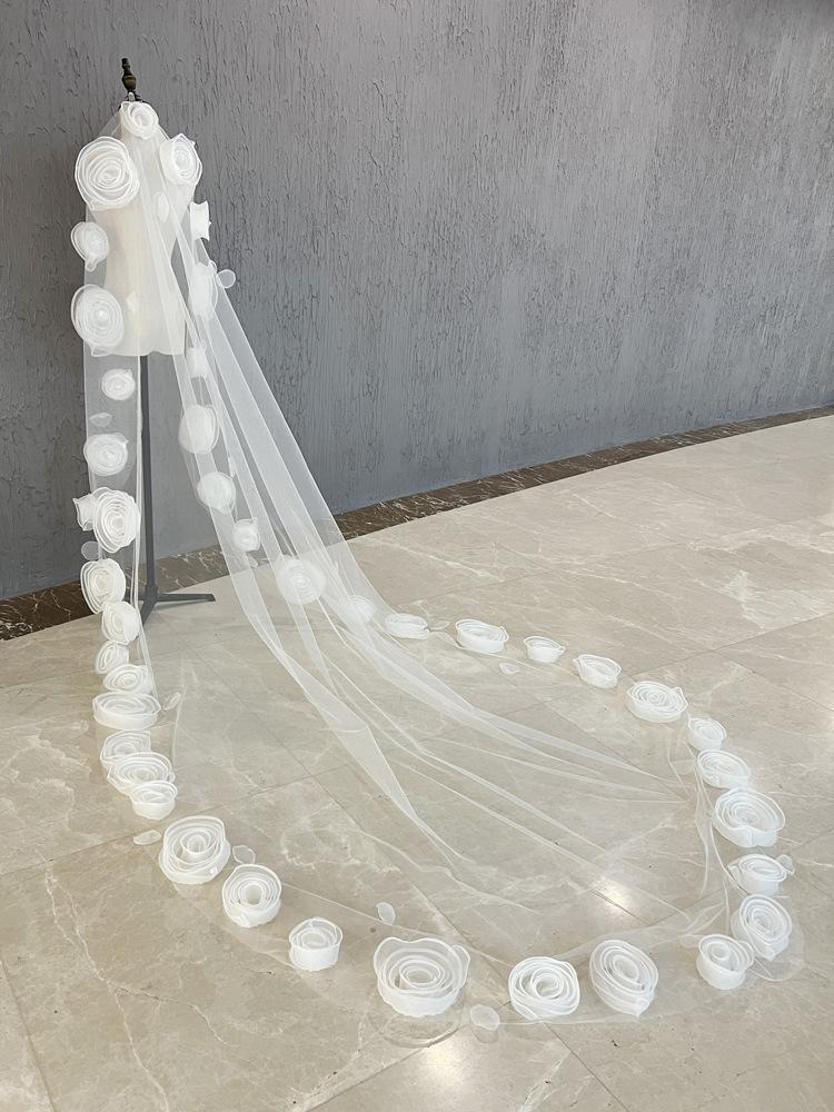 Designer Wedding Veil Handmade Flowers Lace One Layer Cathedral Length Bride Veils Applique Edge For Bridal Customized