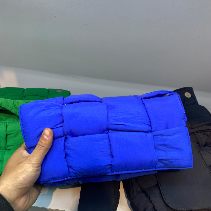 Free Shipping 2025 New Designer Bag Sponge Down Woven Pillow Bag Niche High-end Single Shoulder Crossbody Bag Tofu Small Square Bag