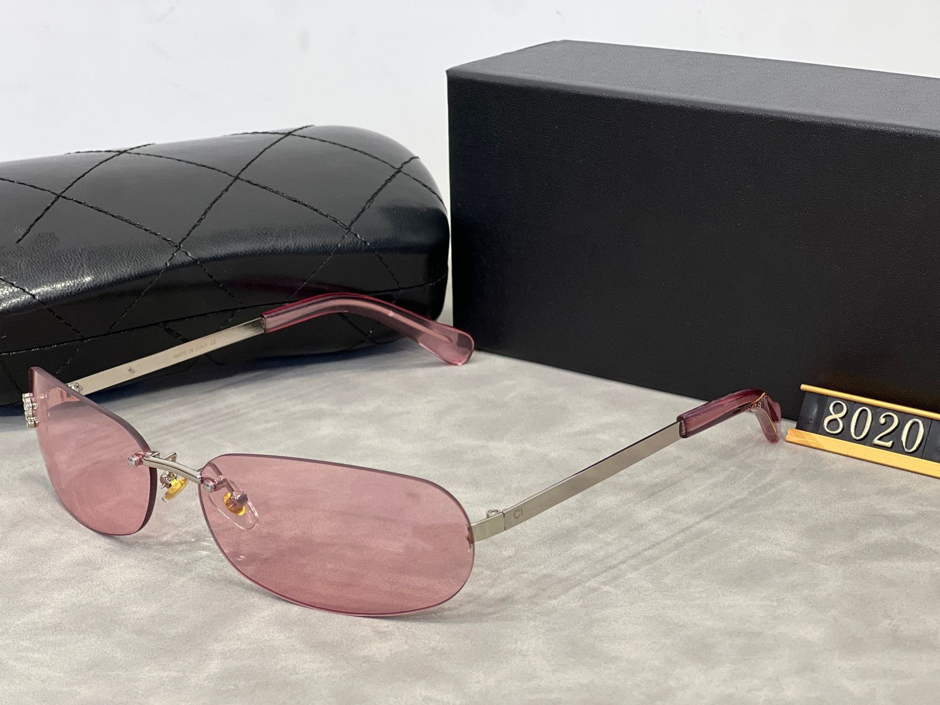 Women's Summer Sunglasses with Round Face and Big Face 2025 New UV-proof Makeup Artifact Sunglasses Womens Fashion Frameless 8020 C LOGO