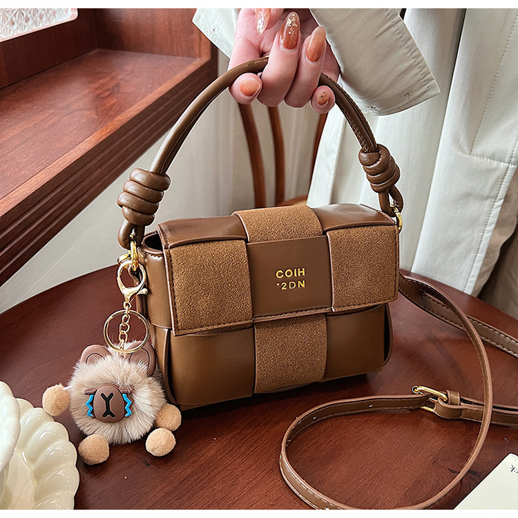 Free Shipping 2025 New Designer Bag Single Shoulder Bag High-end Korean Style Lightweight Bag For Women Super Popular Woven Niche Design Single Should