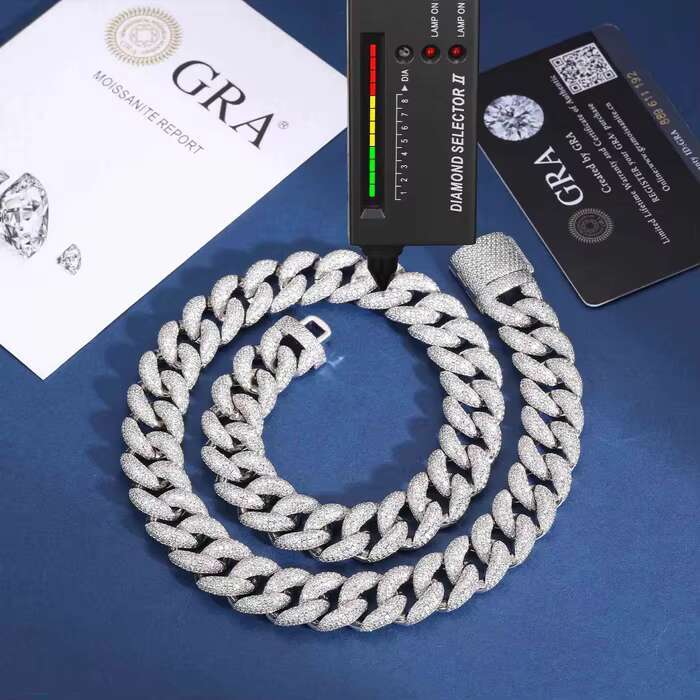 Men's Fashion Statement: Solid Gold Plated Thick Mexican Silver Cuban Links Necklace Featuring Exquisite VVS Moissanites