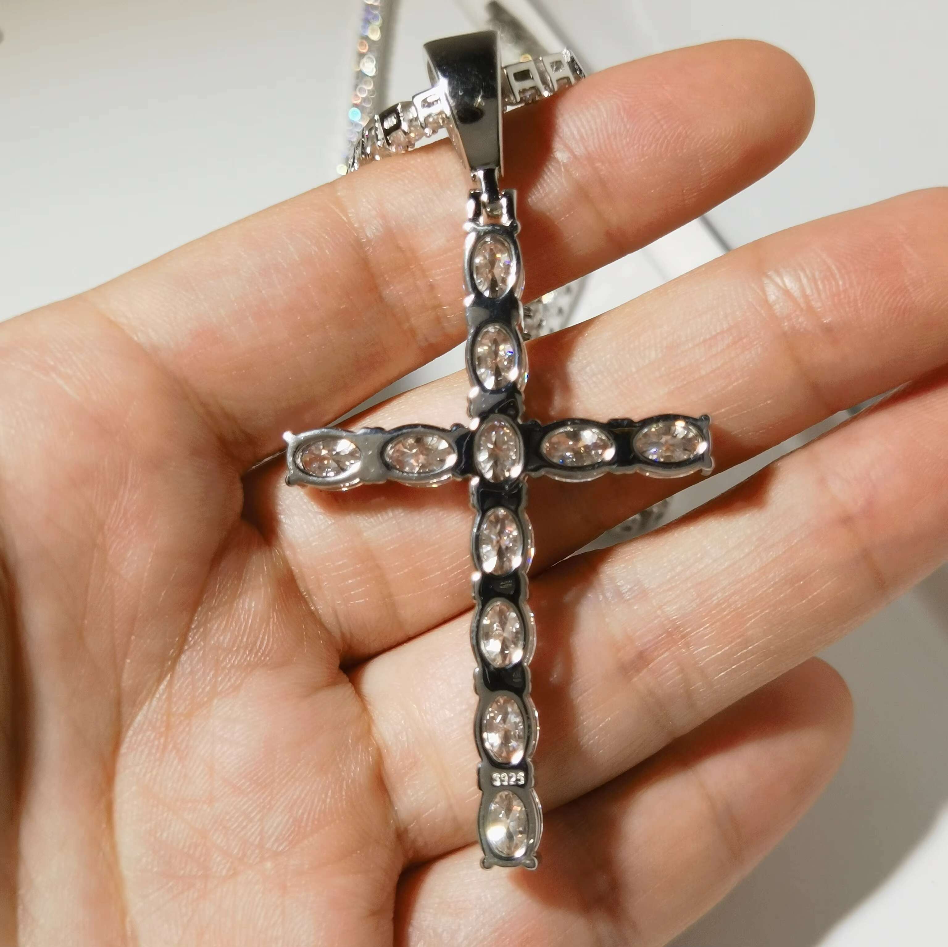 RD Cut 6.5mm*6.5mm D Color VVS Moissanite Cross Pendant 925 Sterling Silver Rhodium Plated Necklace Unisex for Women Men