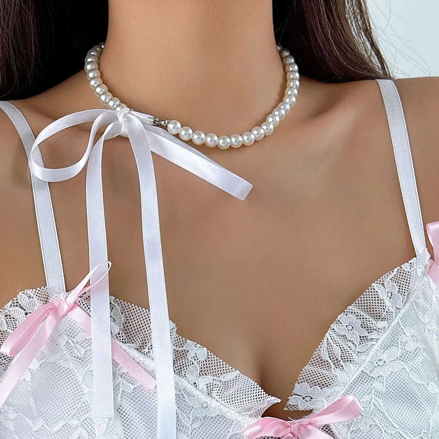 Exquisite Imitation Pearl Choker Necklace Fashionable Bow Tie Lace Up Velvet Necklace Personality Simple Jewelry For Women V250625