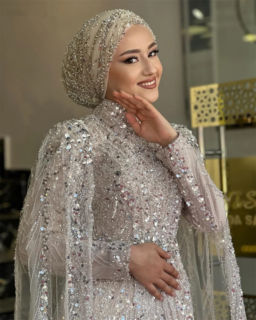 Muslim High Neck Wedding Dresses Sequins Pearls Bridal Gowns with Cape Crystal Long Sleeves the Middle East Customized Bride Vestidos De Novia Plus Si