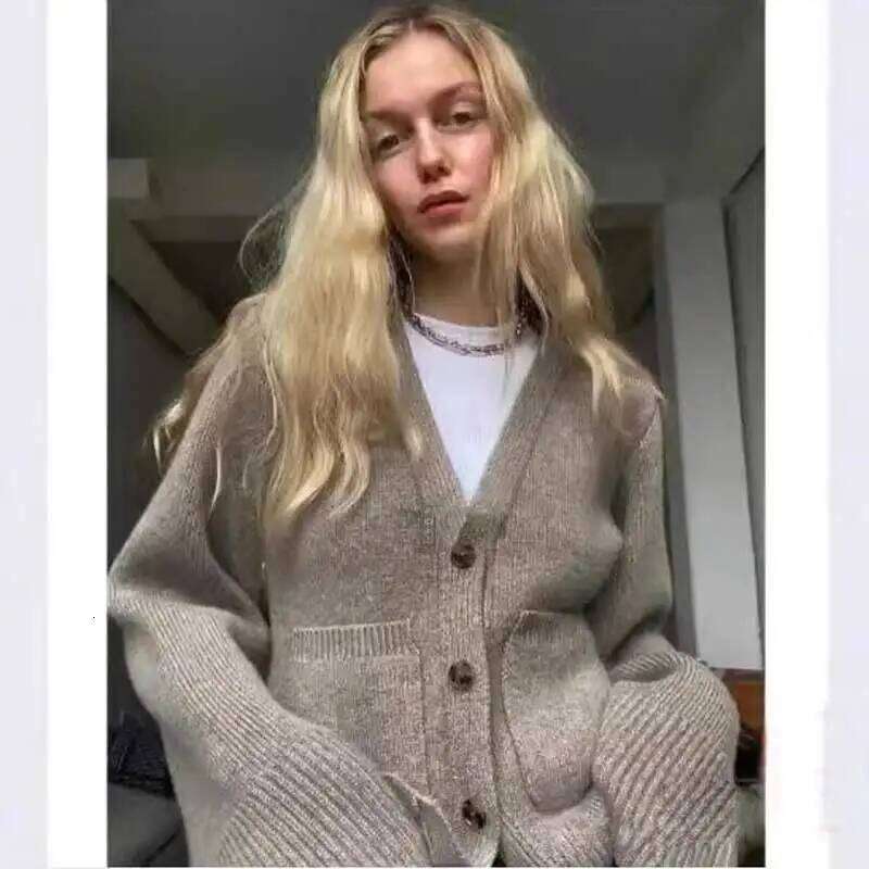 long sleeve V-neck single breasted women high fashion autumn winter new cardigan female