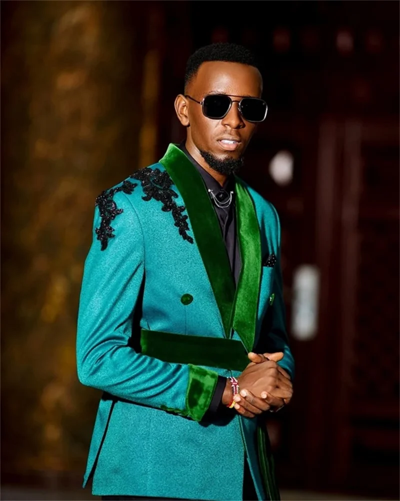 Vintage Men Suits Tailor-Made 2 Pieces Set Appliques Shawl Lapel Jacket with Belt Rhinestone Blazer Groom Customized Coat Pants Plus Size