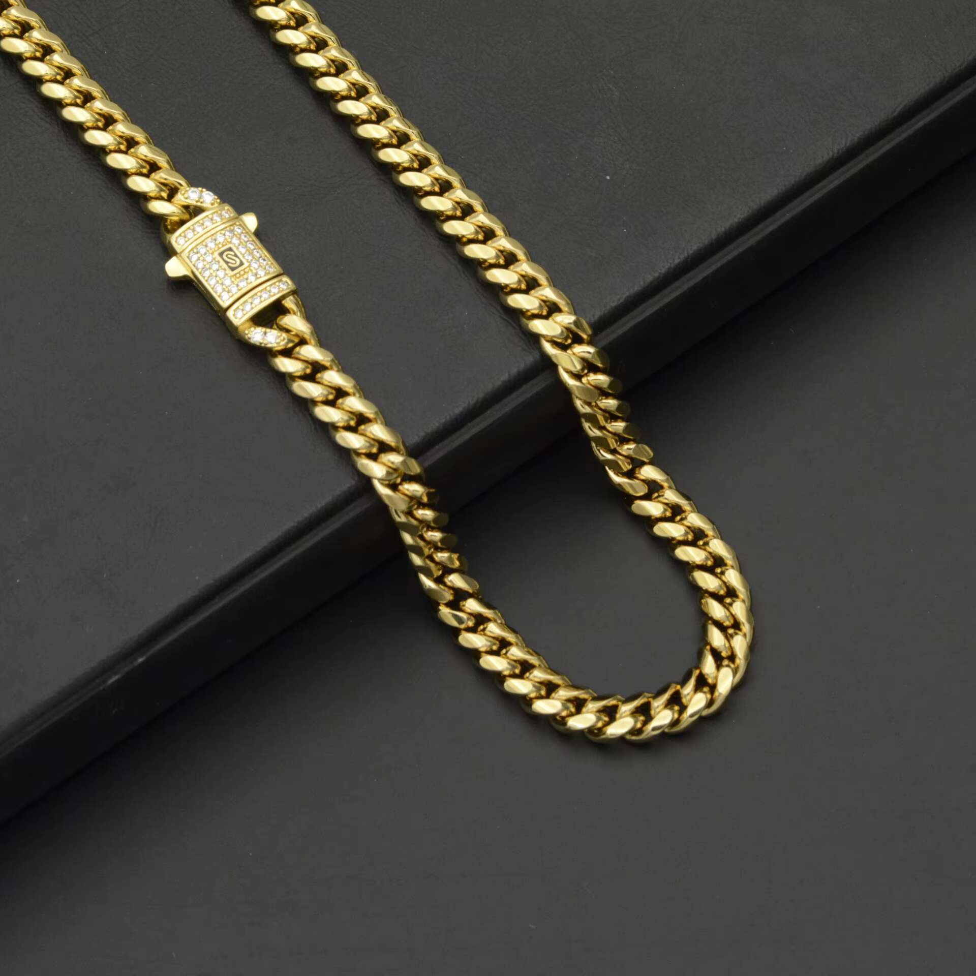 Stocks Fashion 14K Gold Plated Stainless Steel Miami Cuban Link Chain Necklace