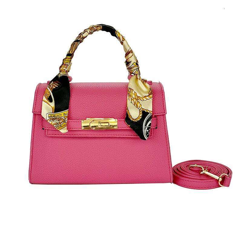 Vintage Inspired Leather Handbag For Women Bohemian Crossbody Shoulder Bag With Fringe Details Ladies Casual Fashion Purse