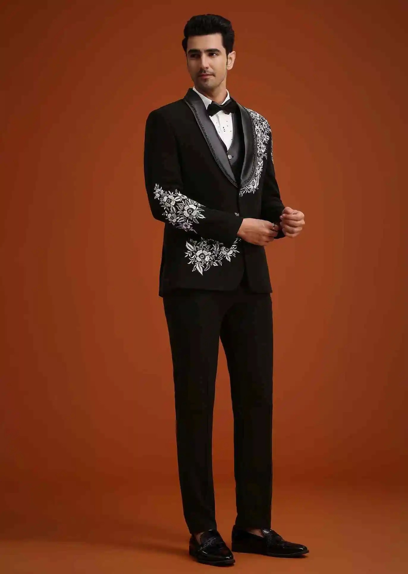 Elegant Men Suits Tailor-Made 2 Pieces Set Appliques Shawl Lapel Jacket Prom Party Blazer Two-Button Groom Customized Coat Pants Plus Size