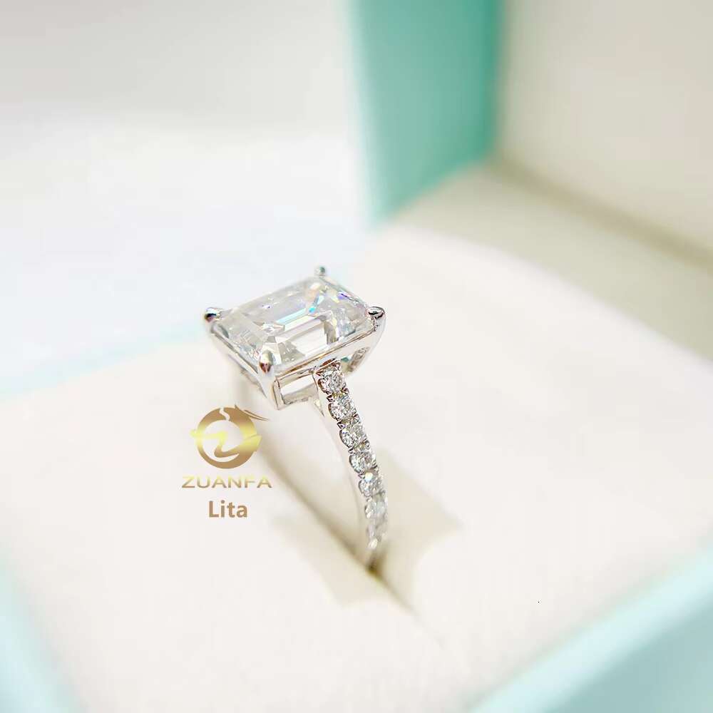 Wholesale Price Prong Setting Iced Out 5ct Emerald Cut Moissanite Sterling Silver Engagement Rings