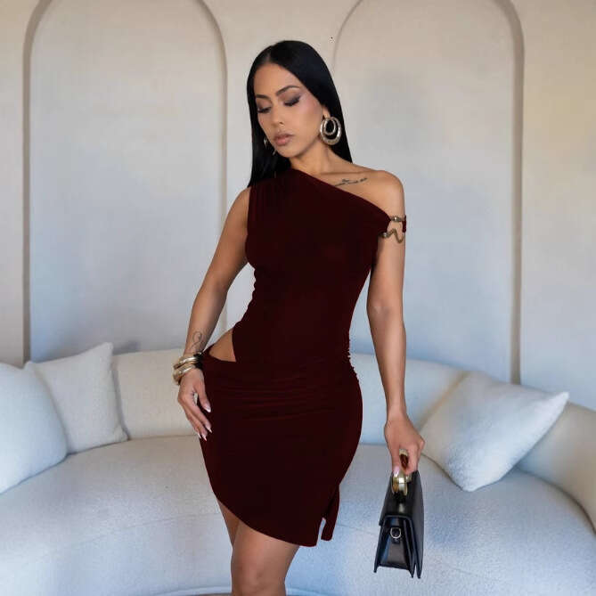 New Style Solid Color Slim Fit Sexy Waist-Cinching Asymmetric Neck Hollow Metal Design Bodycon Short Dress For Women B5