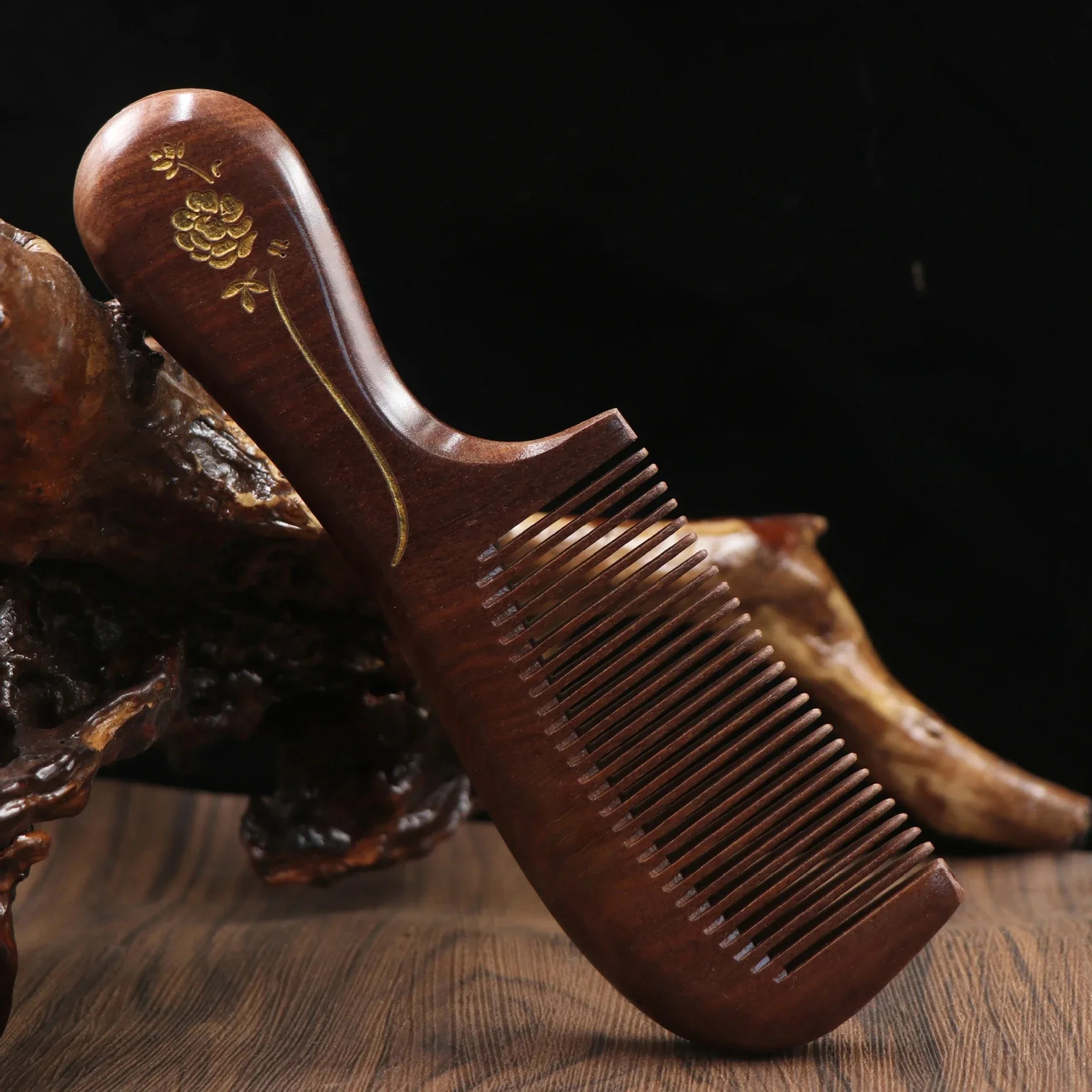 Golden Silk Sandalwood Comb Crescent Type 16cm Static Comb Curly Hair Wooden Brush Combs for Hair Comb Brush 250625