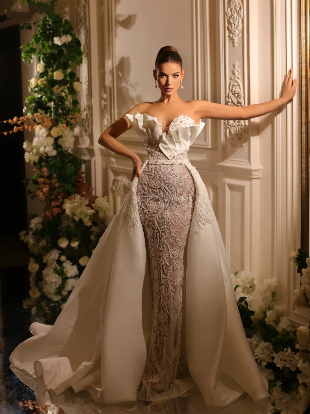 Classic Wedding Dresses Appliques Pearls Bridal Gowns with Detachable Train Strapless Sleeveless Mermaid Customized Bride Vestidos De Novia Plus Size
