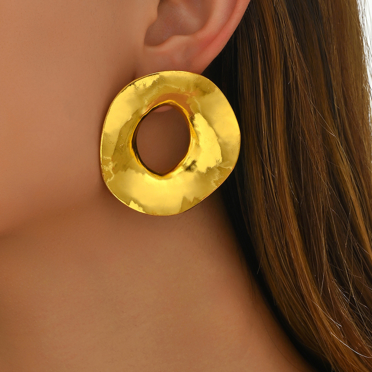 Fashion Women S Light High End Sense Circle Hlow Design Stud Gd Earrings