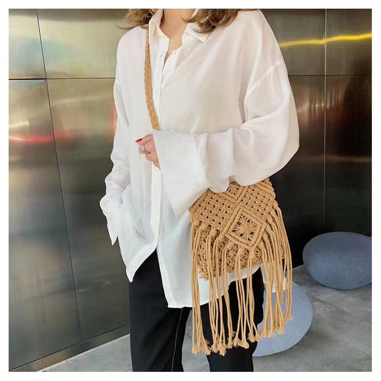 2025 Cotton thread crossbody straw woven bag ethnic style handmade woven bag hollow-out tassel fresh and Korean-style small bag