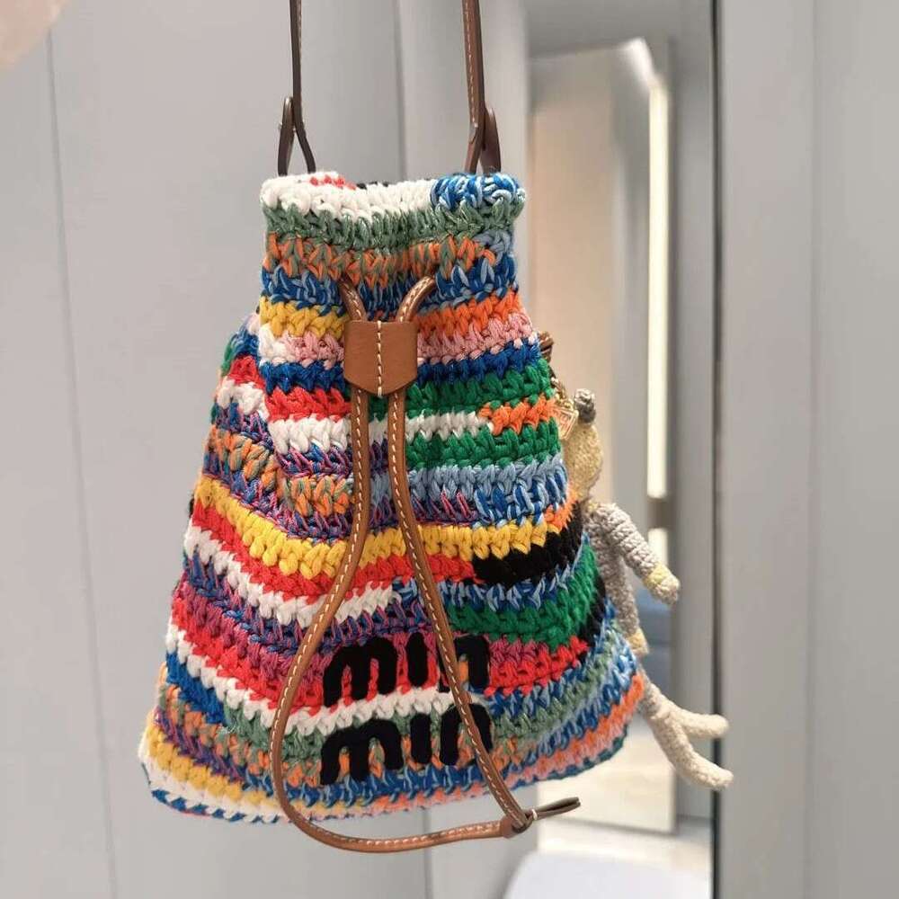 Trendy Colorful Striped Woven straw beach sac Mini Phone Bucket Underarm Women's Commuter Versatile Bag Luxury designer tote bag
