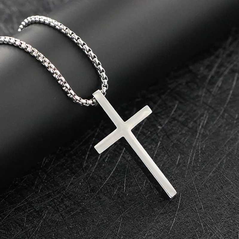 Simple Geometric Cross Pendant Necklace For Women Metal Jewelry Silver Color Chain Choker Men Party Gift Accessories V250625