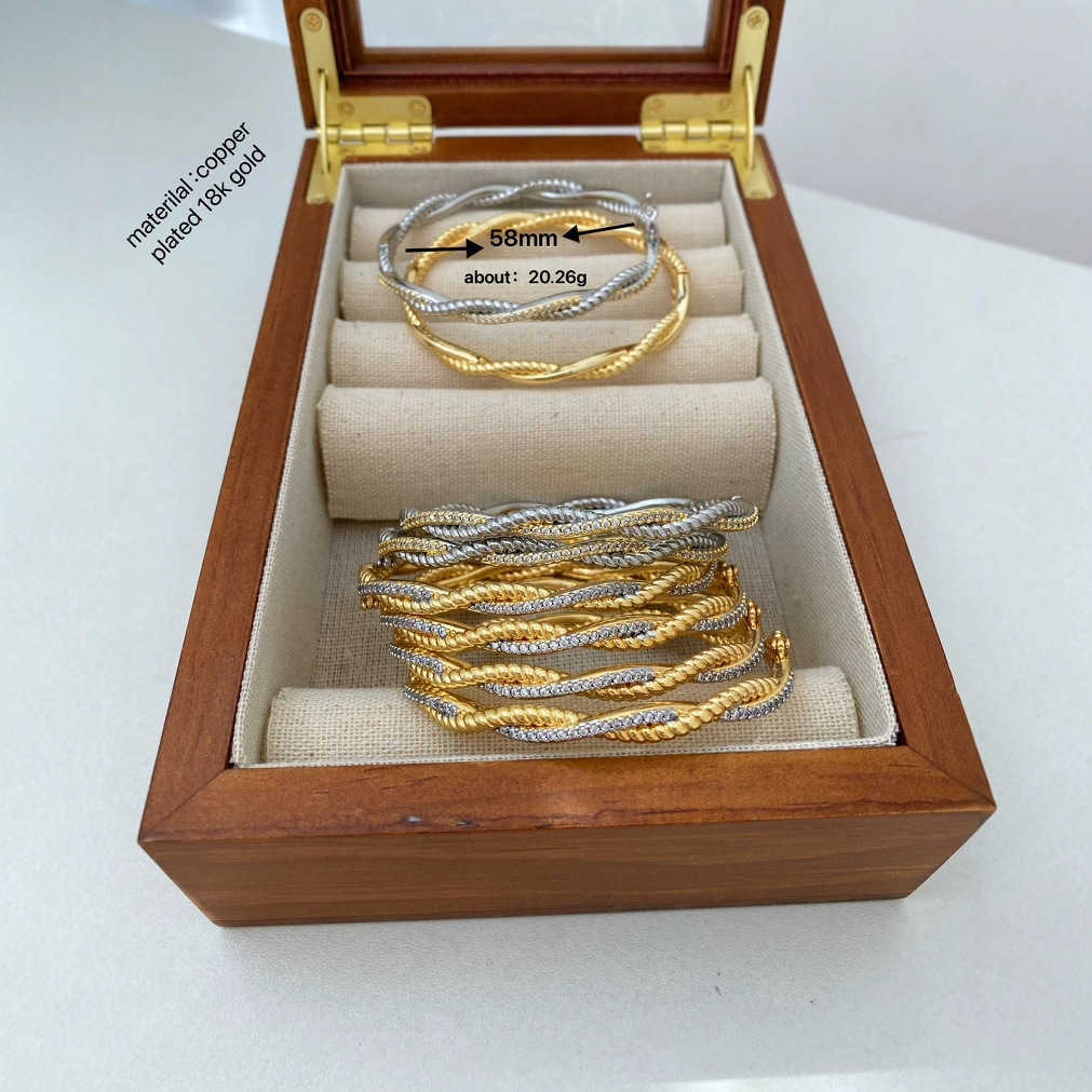 Fashion Micro Pave Cross Wave 18K Two-Tone Gold Bracelet Jewelry Versatile Commuting 250615