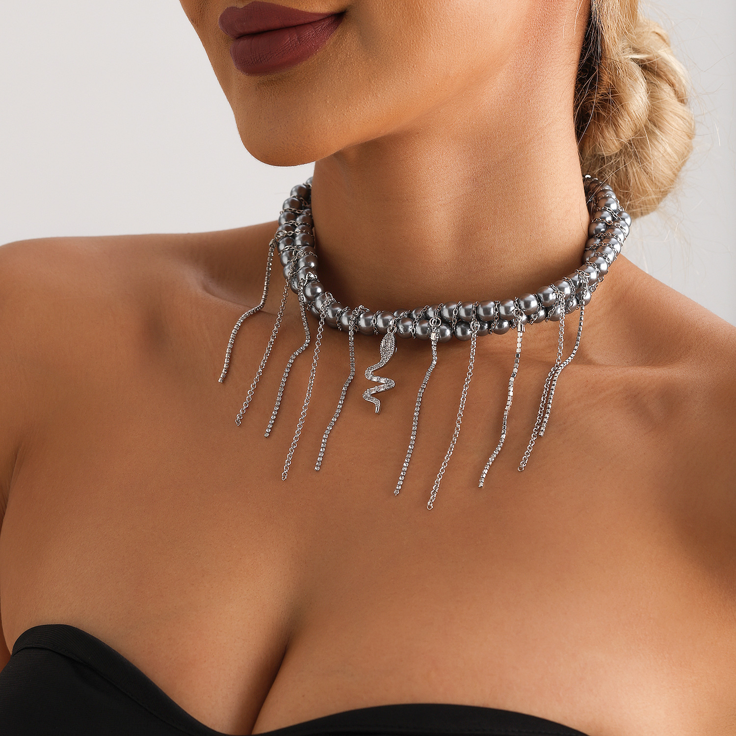 Jewelry INS New Year Snake Pendant Tassel Texture Collarbone Light Fashion Wrap Chain for Women Jewelry for Women